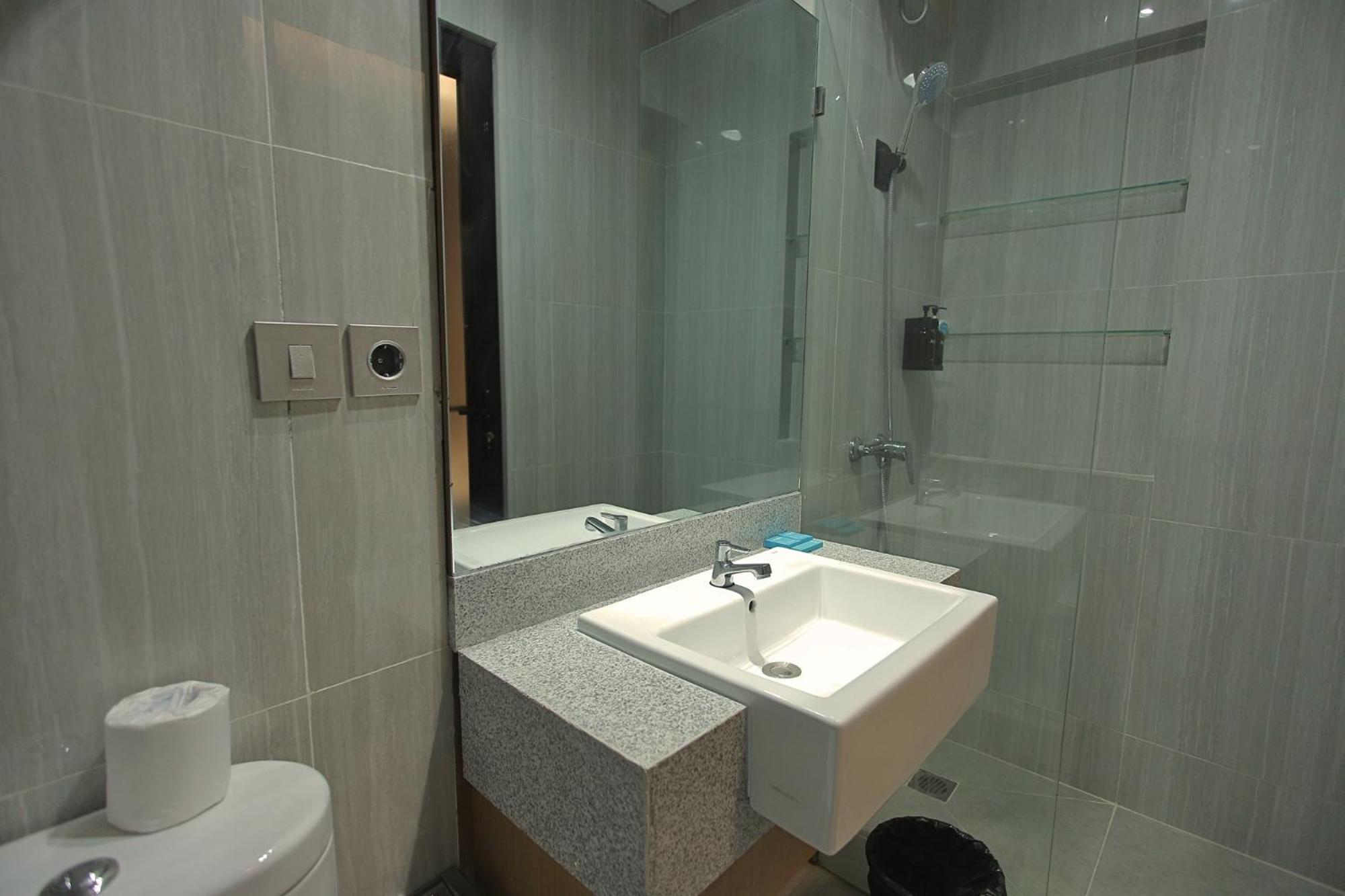 Aralea Coliving Hotel เดนปาซาร์ ภายนอก รูปภาพ